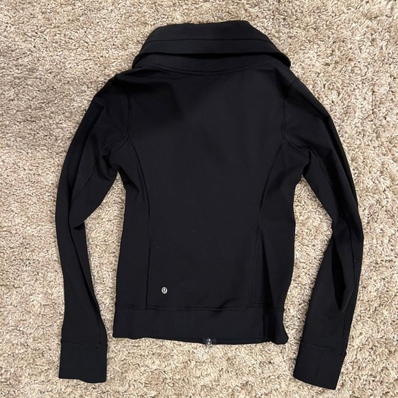 Lululemon Be Present Full-Zip Jacket, Black, Size 6 - Picture 7 of 8